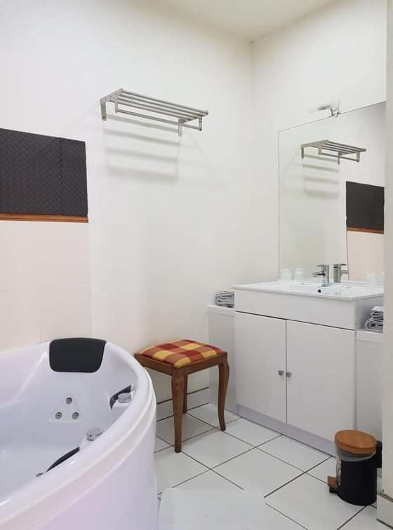 Alpes Hotel Barrême Eksteriør bilde